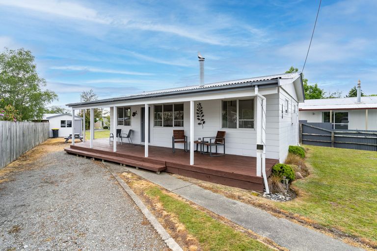 Photo of property in 15 Macaulay Place, Twizel, 7901