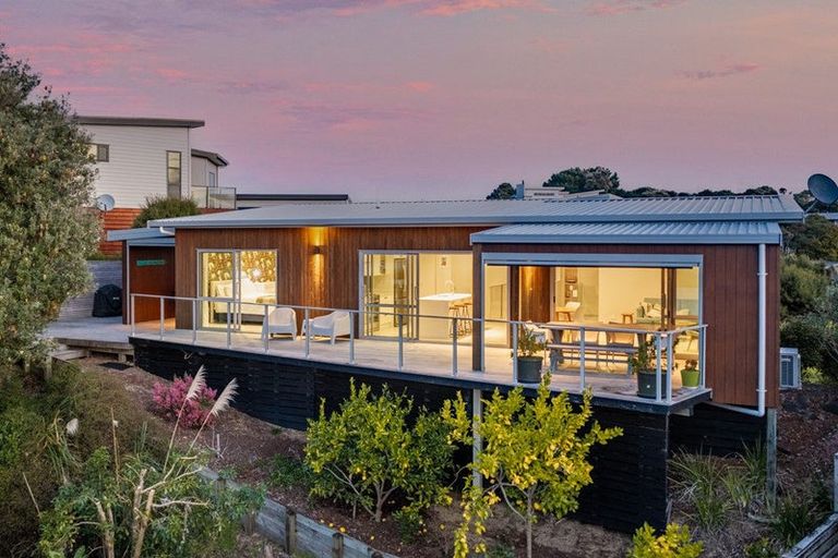Photo of property in 14 Greenview Drive, Mangawhai Heads, Mangawhai, 0505