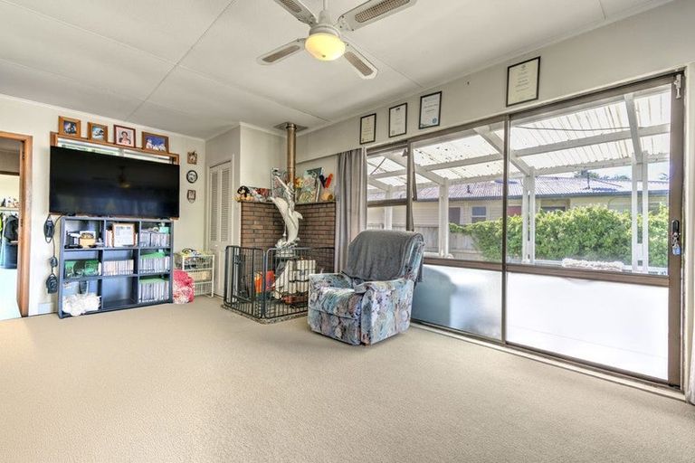 Photo of property in 6 Manapouri Place, Glenview, Hamilton, 3206