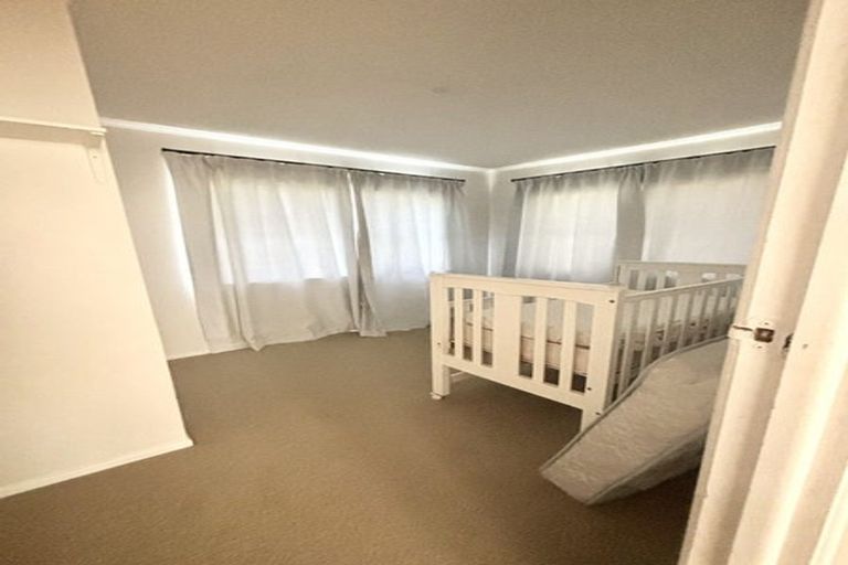 Photo of property in 12 Lynn Road, Bayview, Auckland, 0629