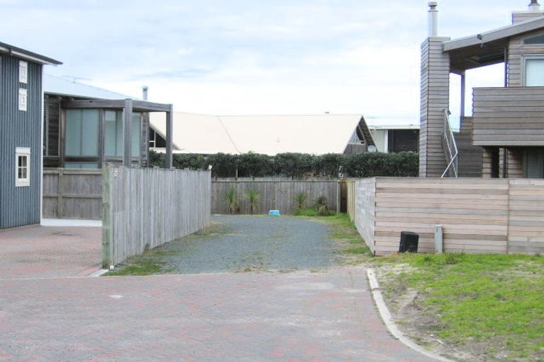 Photo of property in 18 Rita Way, Omaha, 0986