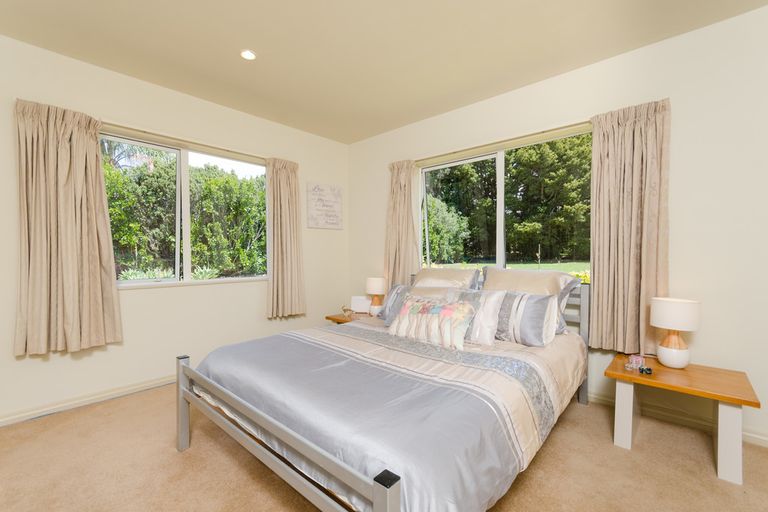 Photo of property in 32 Blue Marlin Drive, Kerikeri, 0230