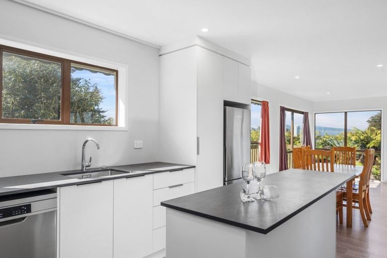 Photo of property in 36b Grand Vue Road, Kawaha Point, Rotorua, 3010