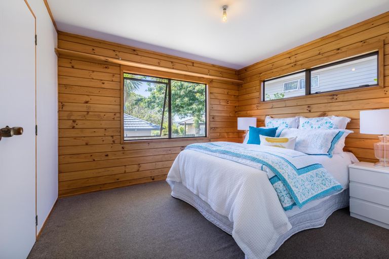 Photo of property in 114 Pooks Road, Ranui, Auckland, 0612