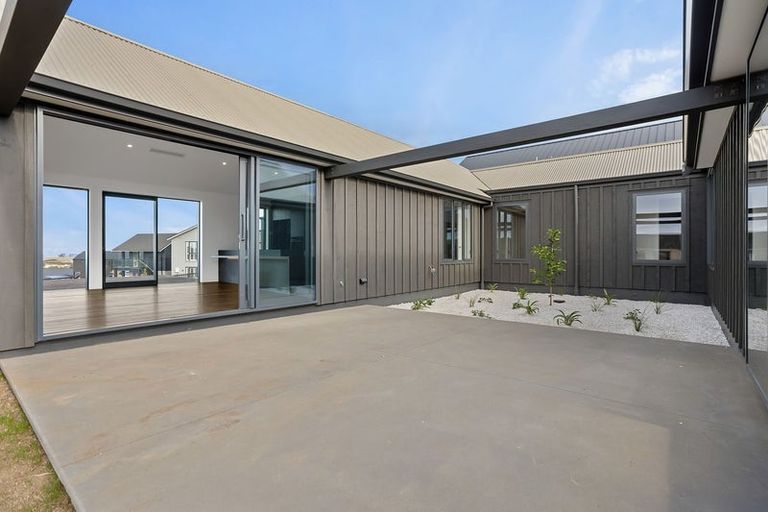 Photo of property in 32 Taha Puke Road, Okura Bush, Silverdale, 0794