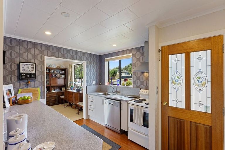 Photo of property in 5a Rutherford Drive, Waikanae Beach, Waikanae, 5036