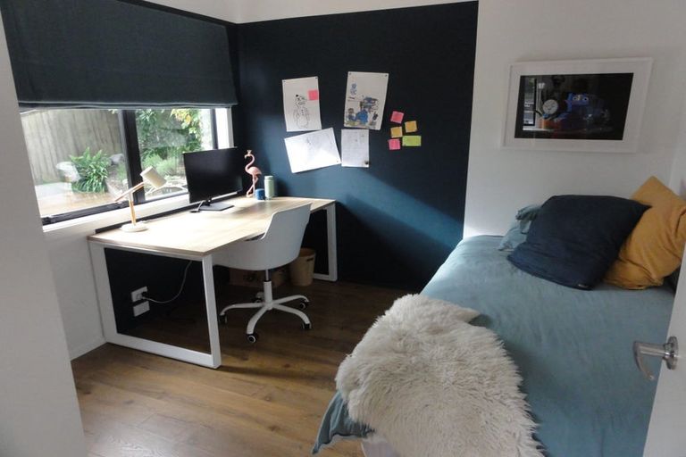 Photo of property in 2 Otonga Way, Churton Park, Wellington, 6037