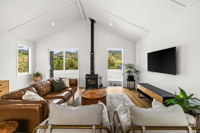 Photo of property in 967 Kahuranaki Road, Kahuranaki, Havelock North, 4295