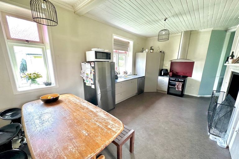 Photo of property in 10 Lewin Street, Balclutha, 9230