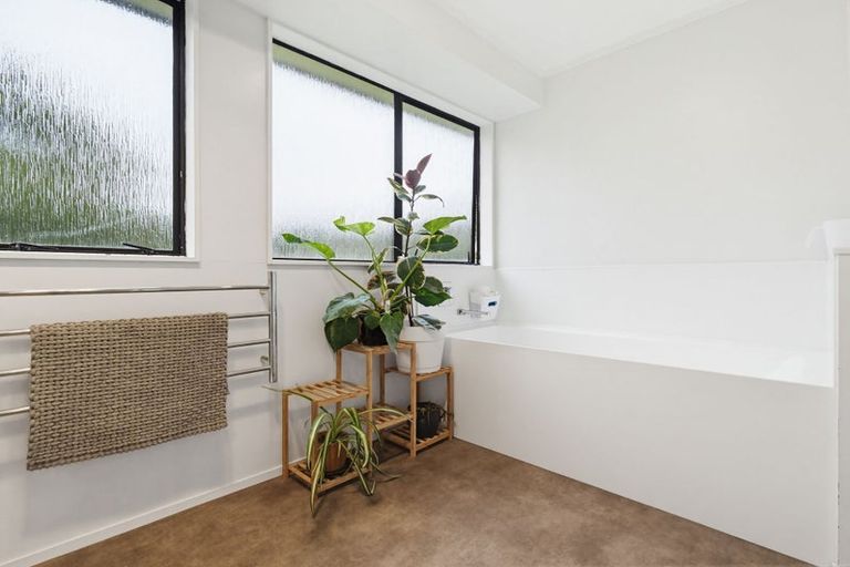 Photo of property in 13a Kaiwaka Road, Waiuku, 2123