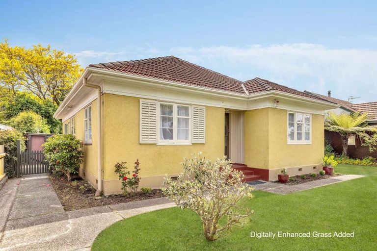 Photo of property in 174 Cook Street, West End, Palmerston North, 4410