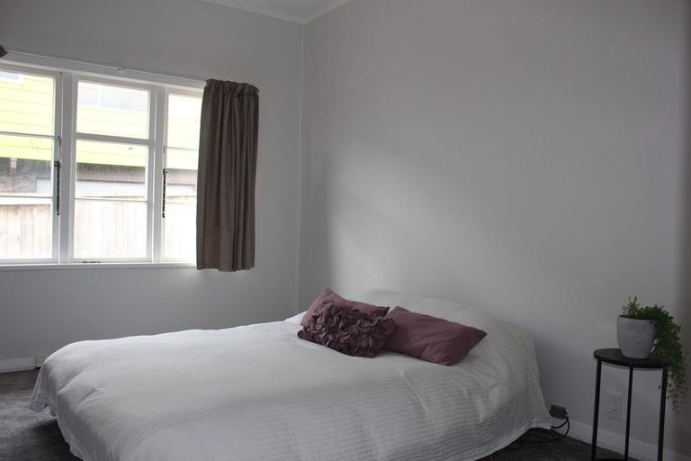 Photo of property in 1/48 Seabrook Avenue, New Lynn, Auckland, 0600