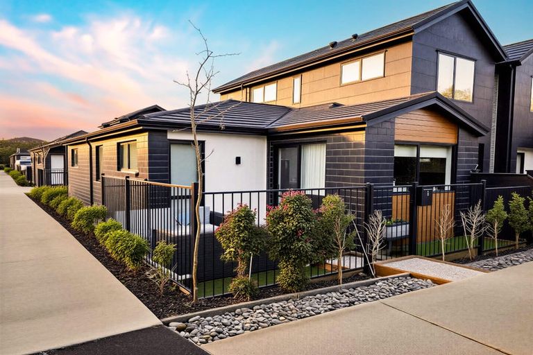 Photo of property in 8 Whakato Avenue, Kumeu, 0810