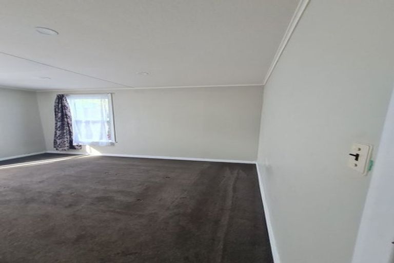 Photo of property in 73 Seddon Street, Takaro, Palmerston North, 4412