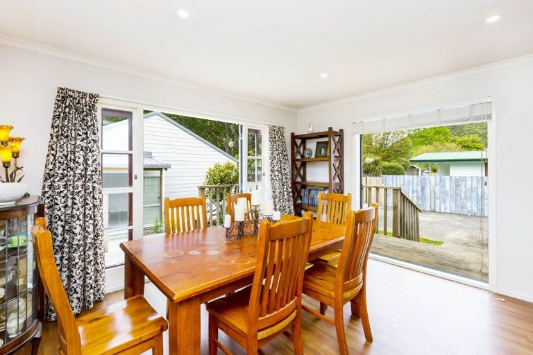 Photo of property in 14 Molloys Road, Te Marua, Upper Hutt, 5018