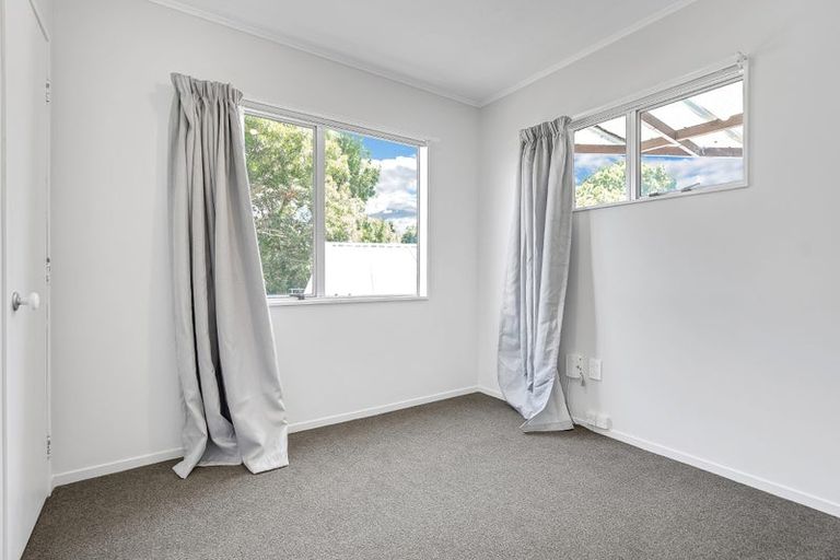 Photo of property in 161 Bradbury Road, Botany Downs, Auckland, 2010