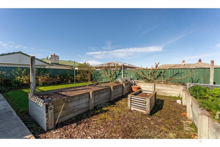 Photo of property in 25 Hughes Street, Waimate, 7924
