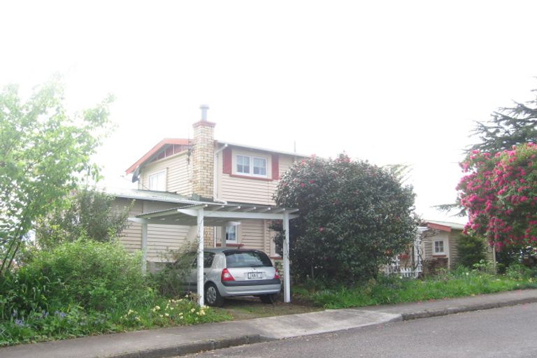 Photo of property in 1 Eleventh Avenue, Tauranga, 3110