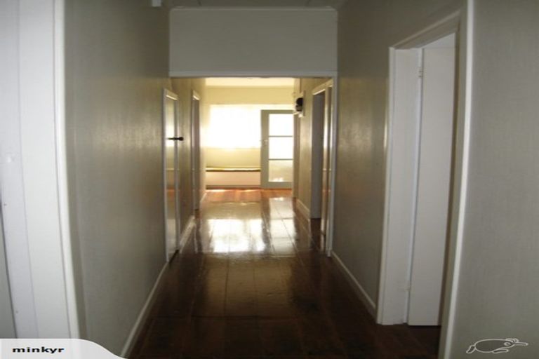 Photo of property in 29 Rutland Road, Stanley Point, Auckland, 0624