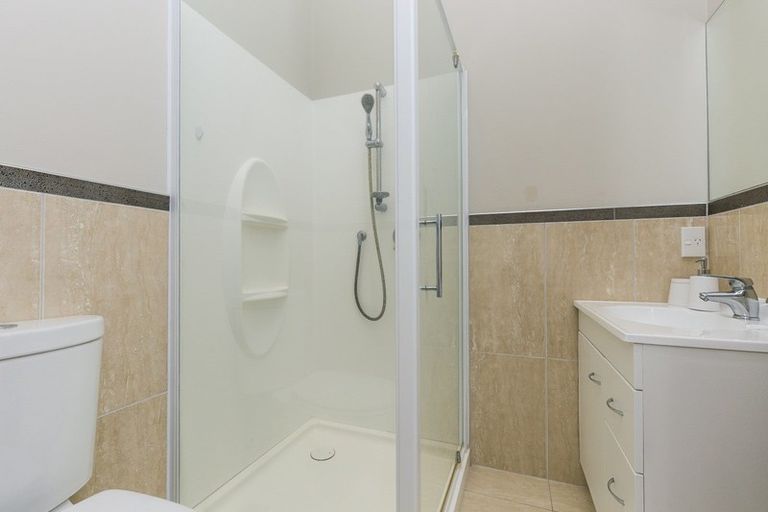 Photo of property in 8/21 Duchess Place, Maupuia, Wellington, 6022