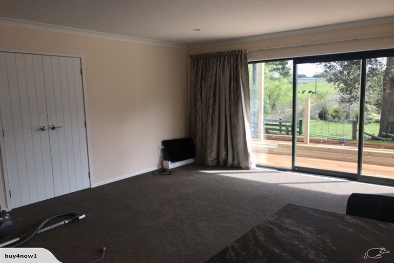 Photo of property in 133 Codlin Road, Waiuku, 2682