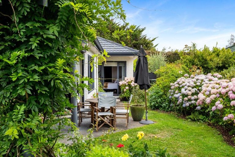 Photo of property in 20 Kingsgate Avenue, Havelock North, 4130