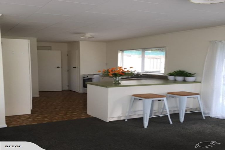 Photo of property in 127 Park Avenue, Whangamata, 3620
