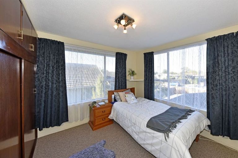 Photo of property in 56 Effingham Street, North New Brighton, Christchurch, 8083