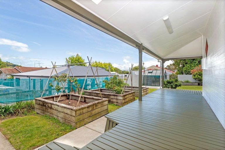 Photo of property in 17 Ormond Road, Whataupoko, Gisborne, 4010