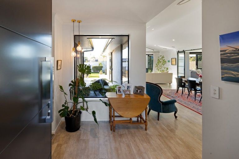 Photo of property in 7 Moemoea Place, Cambridge, 3434