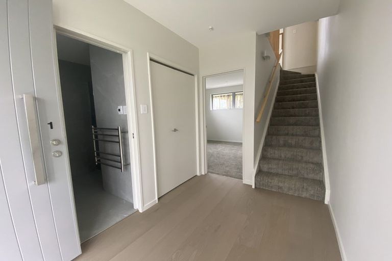 Photo of property in 1/3 Willow Avenue, Birkenhead, Auckland, 0626