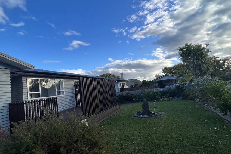 Photo of property in 24 Akaroa Avenue, Awapuni, Palmerston North, 4412