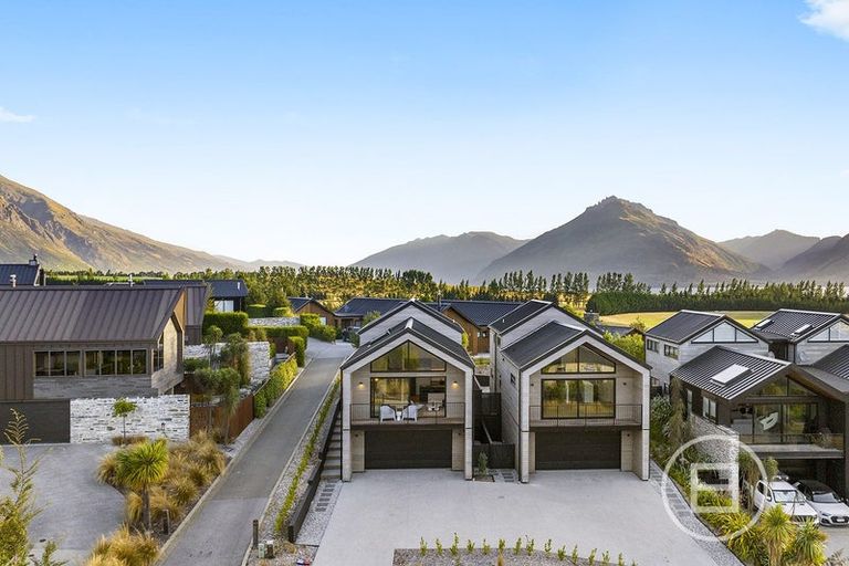 Photo of property in 45a Mcadam Drive, Jacks Point, Queenstown, 9371