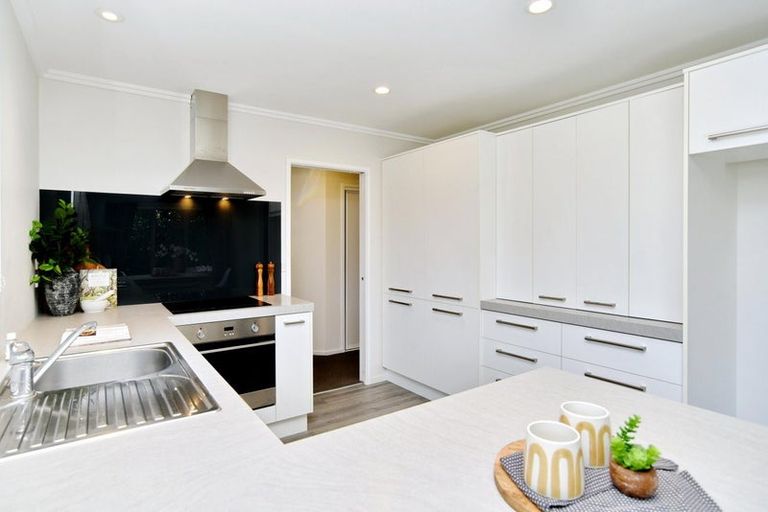 Photo of property in 4 Hurst Place, Parklands, Christchurch, 8083