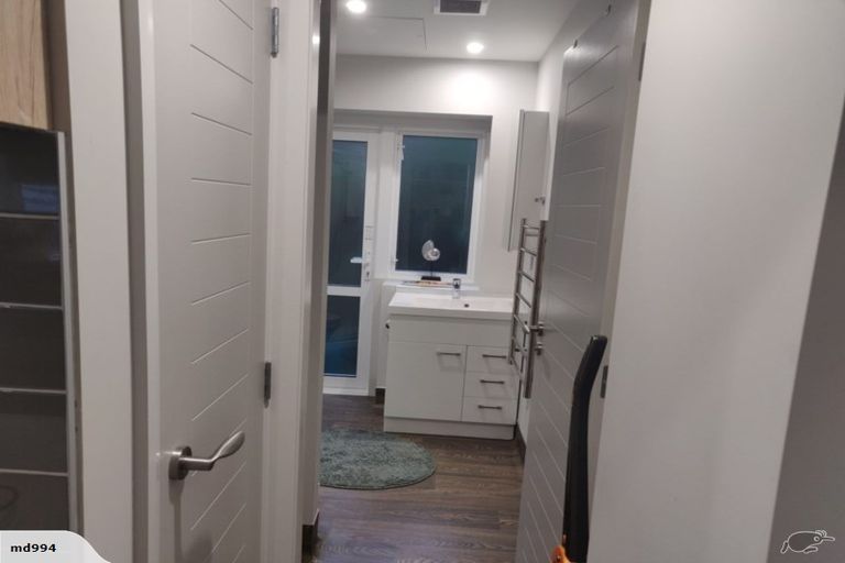 Photo of property in Fountain Court Flats, 48 Oriental Parade, Oriental Bay, Wellington, 6011