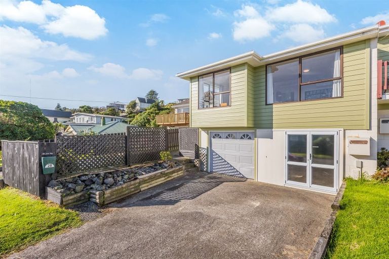 Photo of property in 2b Whanake Street, Titahi Bay, Porirua, 5022