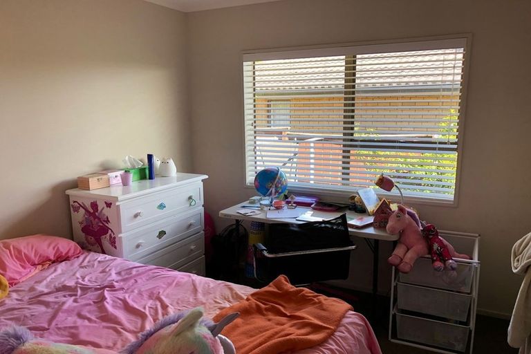 Photo of property in 1/168 Prince Regent Drive, Farm Cove, Auckland, 2012