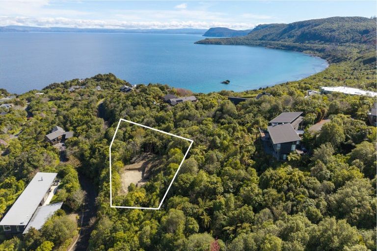 Photo of property in 45 Whakamoenga Point, Acacia Bay, Taupo, 3385