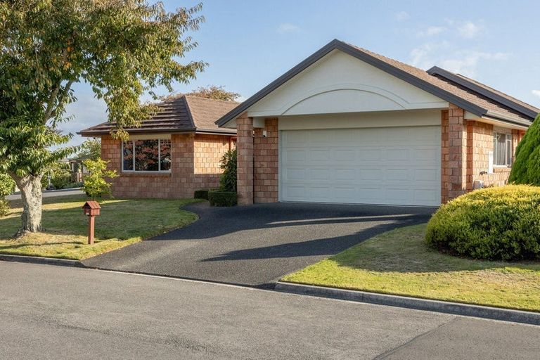 Photo of property in 28 Kinloch Drive, Bethlehem, Tauranga, 3110