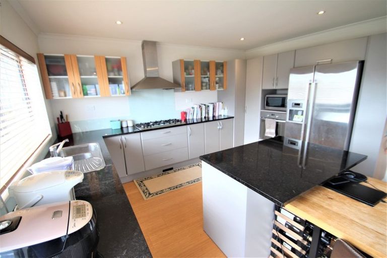 Photo of property in 4 Hira Way, Hillsborough, Auckland, 1042