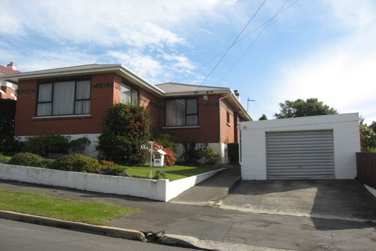 Photo of property in 90 Middleton Road, Kew, Dunedin, 9012