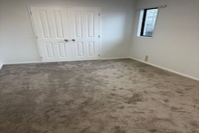 Photo of property in 3/17 Neta Grove, Henderson, Auckland, 0612