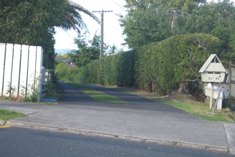 Photo of property in 21 Forrest Hill Road, Milford, Auckland, 0620