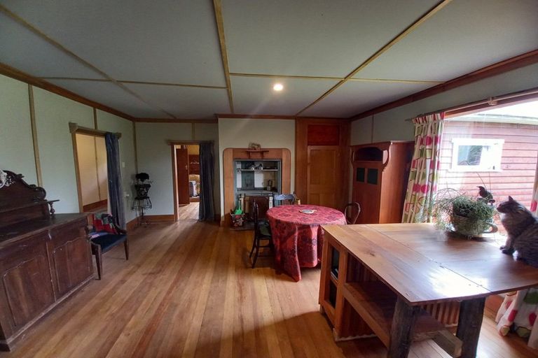 Photo of property in 17 Settlement Road, Papatotara, Tuatapere, 9691