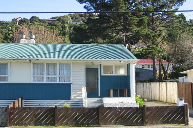 Photo of property in 212 George Street, Stokes Valley, Lower Hutt, 5019