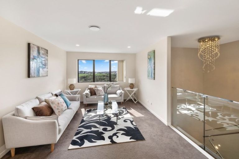 Photo of property in 4 Barnesmore Road, Flat Bush, Auckland, 2019