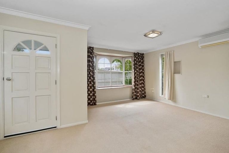 Photo of property in 2/5 Rata Street, Riccarton, Christchurch, 8041