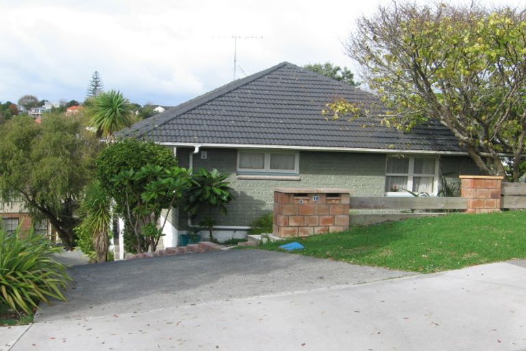 Photo of property in 16a Mayfair Crescent, Mairangi Bay, Auckland, 0630