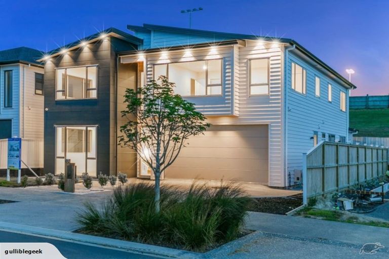 Photo of property in 15 Bight Road, Long Bay, Auckland, 0630