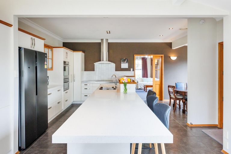 Photo of property in 21 Alan Street, Palmerston North, 4414